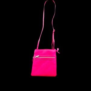 Triple zip pebble leather